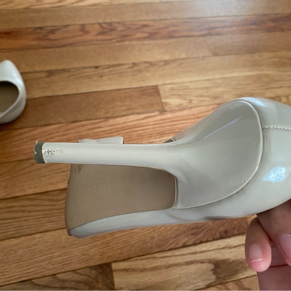 BCBG Nude Heels - Picture 6 of 8